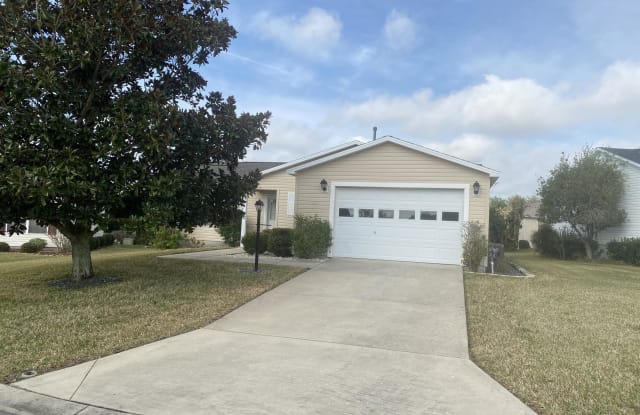 928 Kingmont Terr - 928 Kingmont Terrace, The Villages, FL 32162
