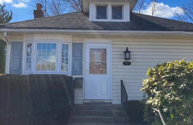 2626 BELMONT Avenue photos photos