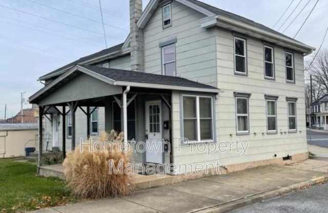 11 E Donegal St photos photos