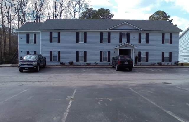 2 Bedroom, 1 bath apartment - Downstairs Unit photos photos