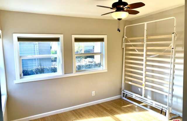 1671 VINEYARD Avenue Gallery 3