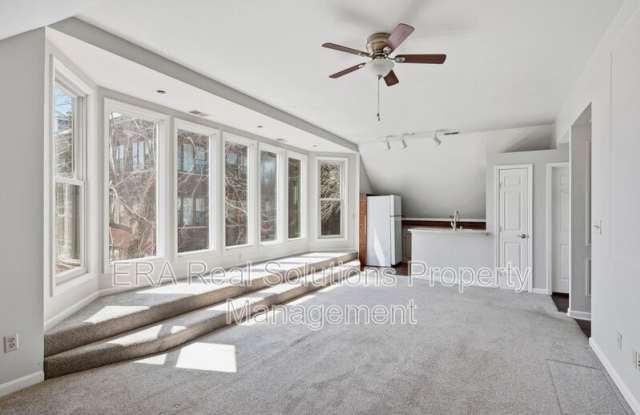 255-257 Loraine Avenue - Unit 5 Gallery 4