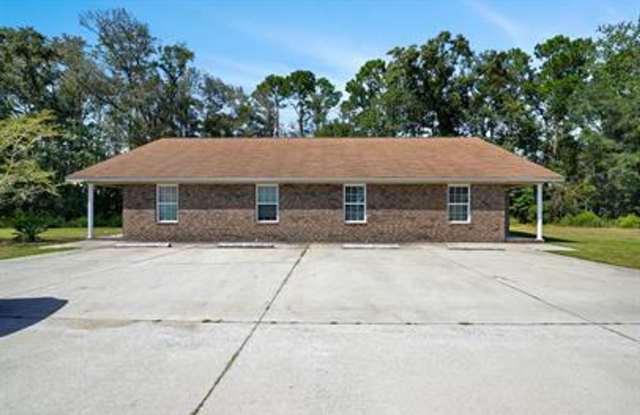 Beautiful duplex 3 bedroom 2 bath!! Gallery 3