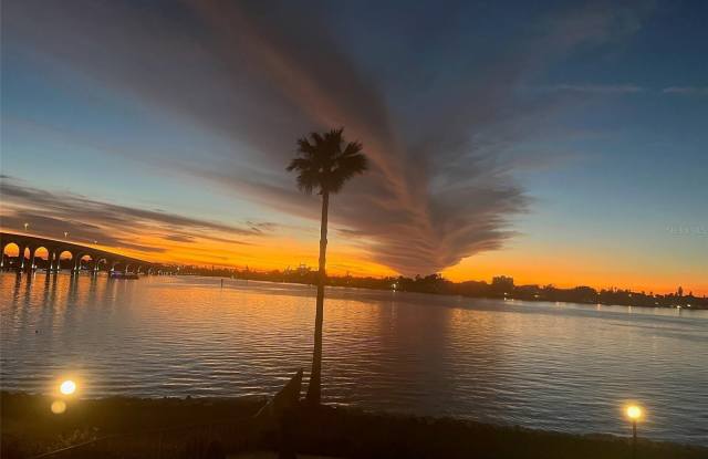 6279 SUN BOULEVARD - 6279 Sun Boulevard, St. Petersburg, FL 33715