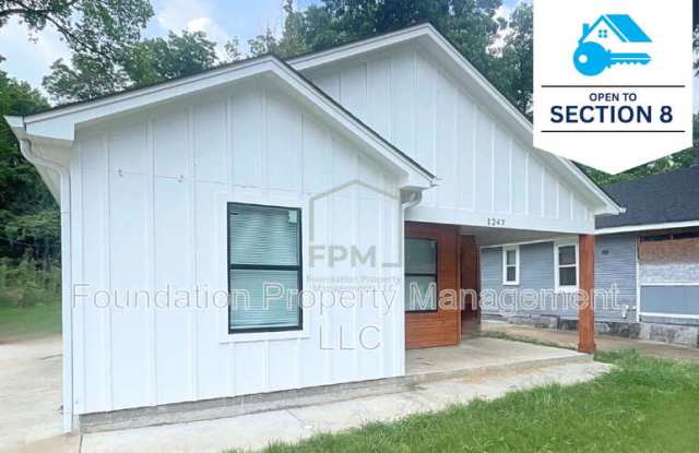 1247 Englewood Street Gallery 1