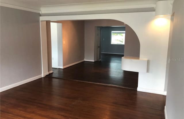435 81ST AVENUE Gallery 4