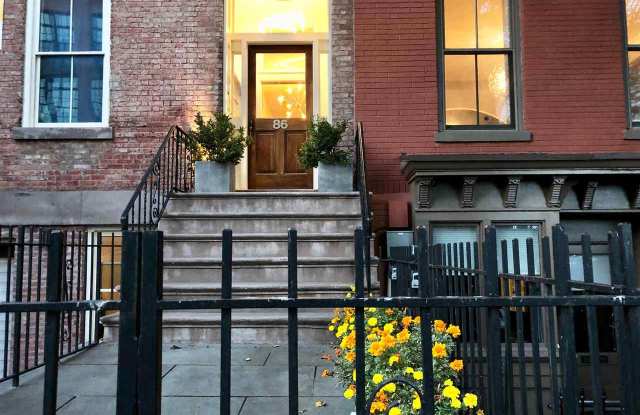 86 ESSEX ST - 86 Essex Street, Jersey City, NJ 07302