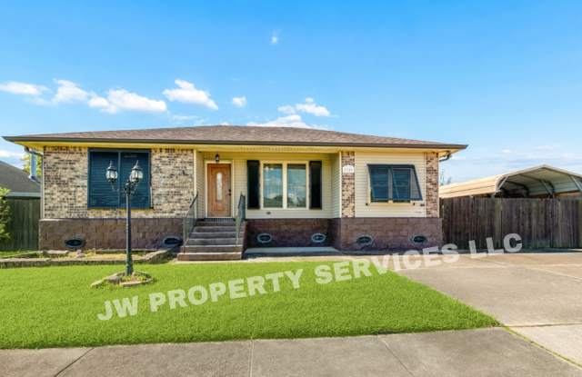Spacious 3-Bedroom, 2-Bath Pet-Friendly Home in Marrero — $1,850/Month with Utilities & Lawn Care Included! photos photos