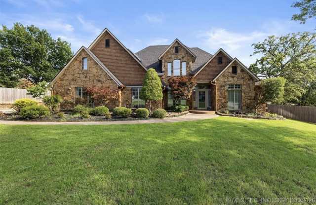 1505 Augusta Drive photos photos