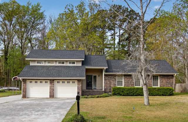 106 Travelers Rest Blvd photos photos