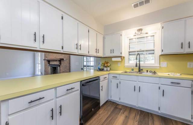 3925 Biltmore Dr Gallery 3