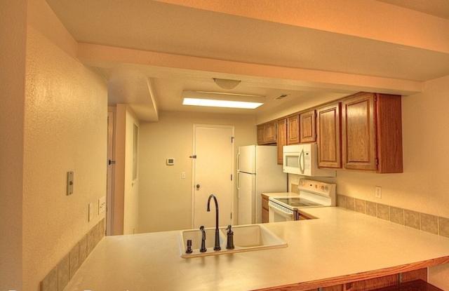 2571 Waterbury Gallery 3