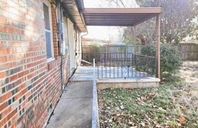 5914 E 24TH Place Gallery 2