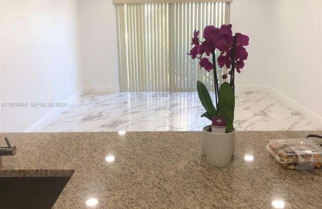 7920 Camino Real photos photos