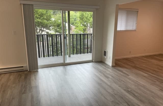 2185 NW Mast PlaceApt. D Gallery 1