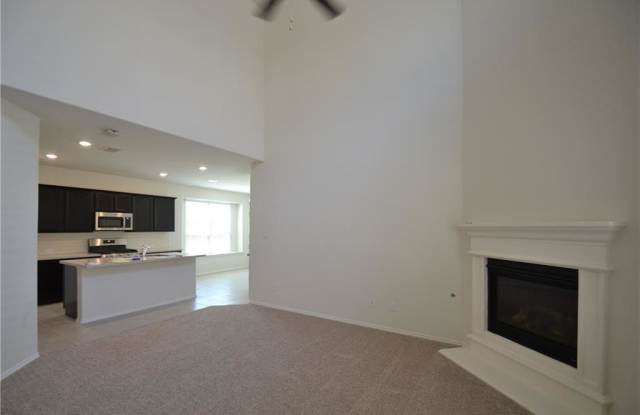 1370 Alamandine Avenue Gallery 4