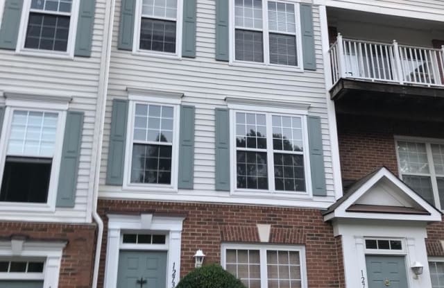 12735 FAIR CREST CT #45 - 12735 Fair Crest Court, Fair Lakes, VA 22033