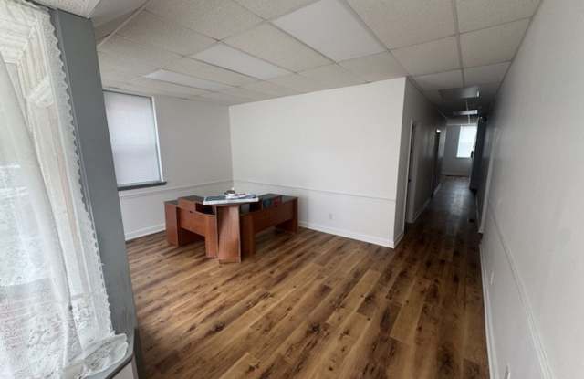 Pearisburg Office Commercial Property Gallery 4