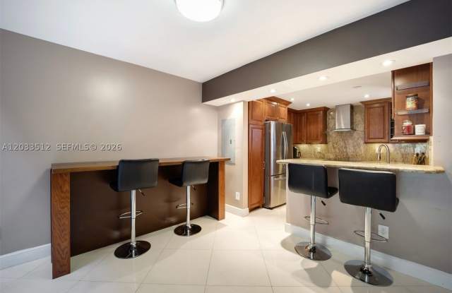 317 Poinciana Dr Gallery 4