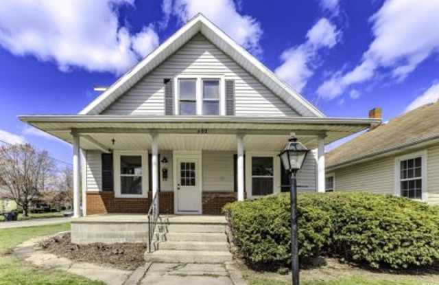 400 E Highland Ave Gallery 1