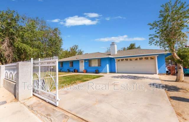 10655 E. Avenue R6 photos photos