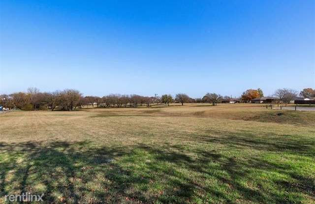 1302 Ridge Dr Gallery 4