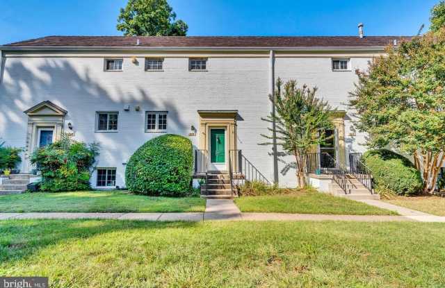 3316 VALLEY Drive Gallery 1