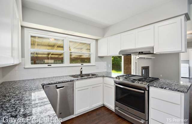 708 Anna pl Gallery 4