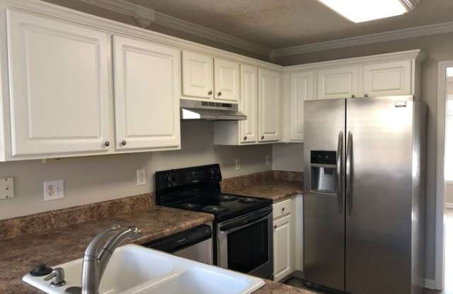 2824 Glastonbury Road Gallery 4