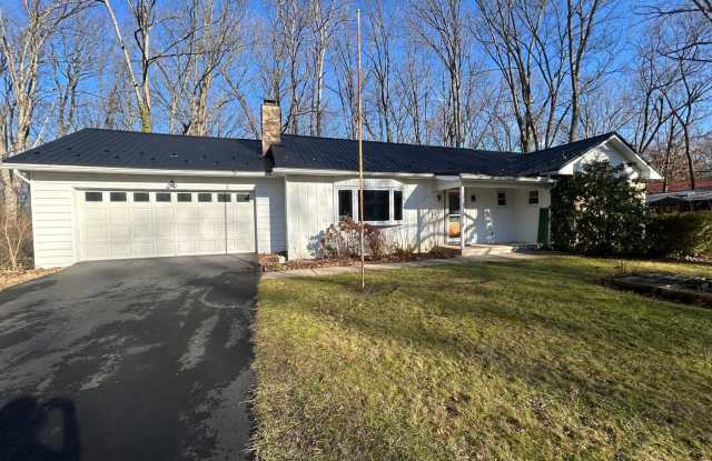 3 bedroom, 3 bath house located in Park Forest photos photos