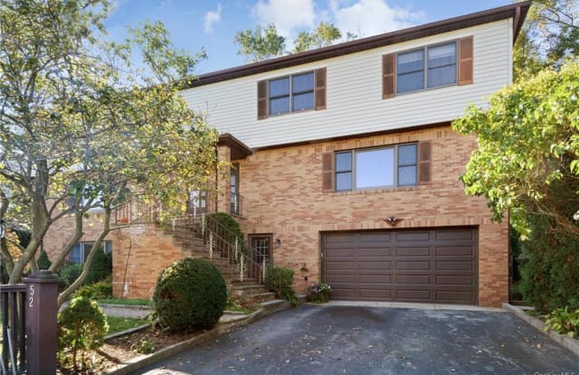 52 Highland Avenue - 52 Highland Avenue, New Rochelle, NY 10801