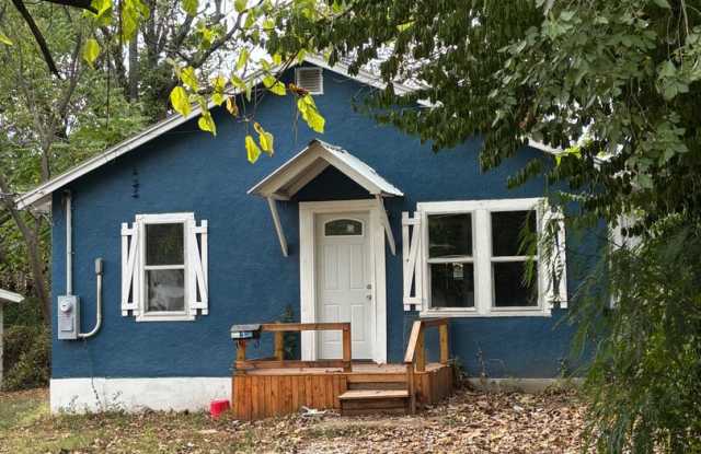 3 BEDROOM 1 BATH HOUSE FOR RENT Gallery 1