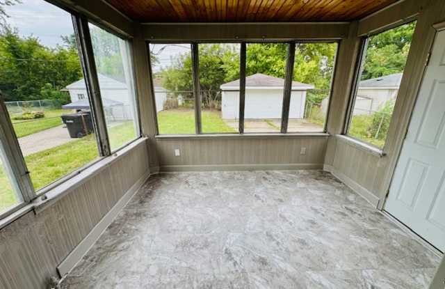 3 Bedroom 1 Bath 2 Car Garage Welcome Section 8 Gallery 4