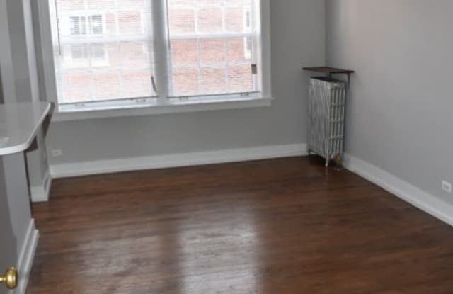 1716 W Albion Ave Gallery 2