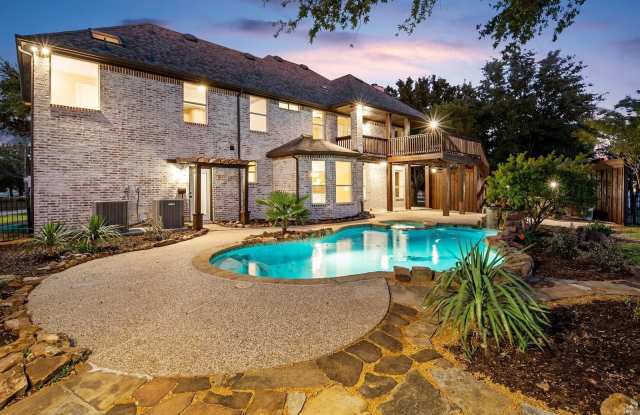 8285 Falcon Court Gallery 4