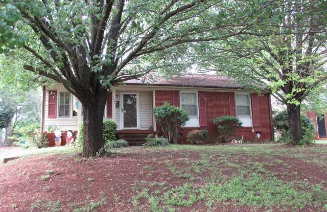 1627 Starbrook Drive Charlotte NC 28210 - 1627 Starbrook Drive, Charlotte, NC 28210