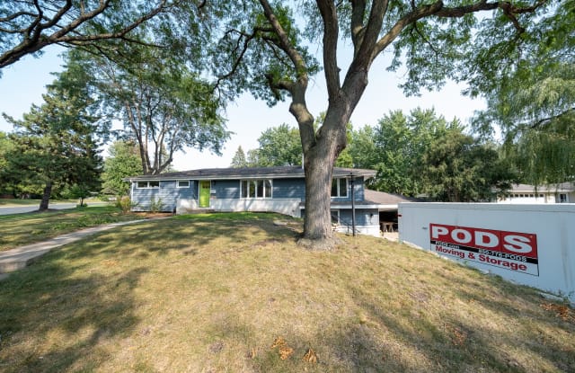 4517 W. 113th St. photos photos