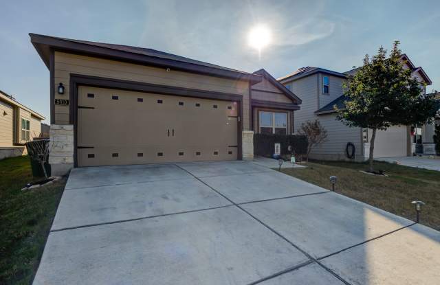 New one story rental home in NE San Antonio available for asap move in. Gallery 3