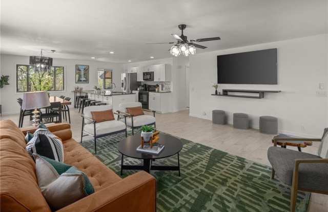 2 Southport LN photos photos 2 Southport LN photos photos