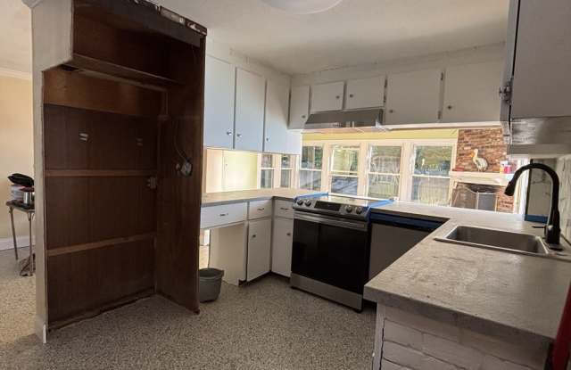 215 Jaffrey St photos photos