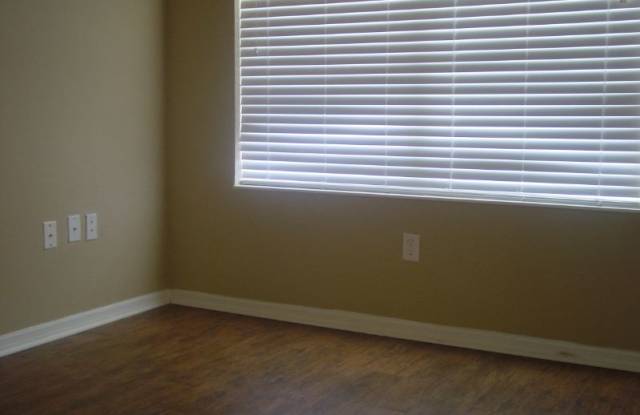 1207 Gentilly Ln Gallery 4