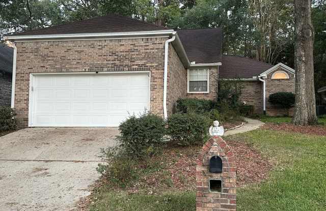 Beautiful 3/2 in Golf Course Community photos photos