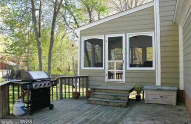 431 COLLINGWOOD DR Gallery 3