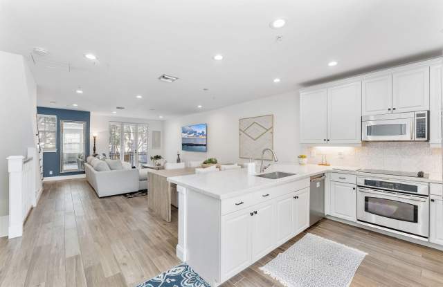 1035 W Heritage Club Circle Gallery 2