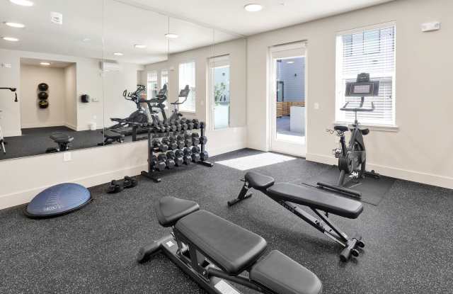 Luxurious Studios with Rooftop Deck and Secured Entry! Gallery 4