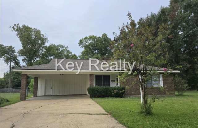 2412 Greenway Drive, Alexandria - 2412 Greenway Drive, Rapides County, LA 71301
