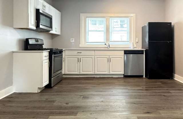 Gorgeously Renovated 2 Bedroom Townhome for Rent | Upper Darby Gallery 1