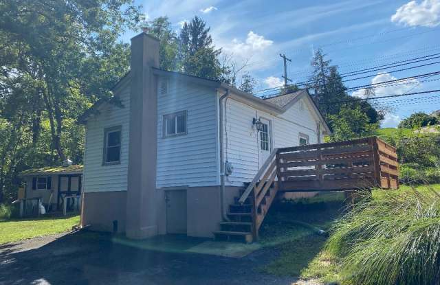 930 Gravel Pike - 930 Gravel Pike, Montgomery County, PA 19473