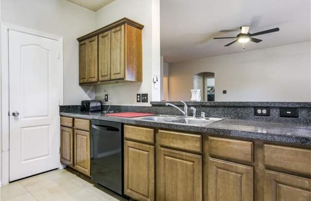 4812 Bluebird Ln Gallery 4