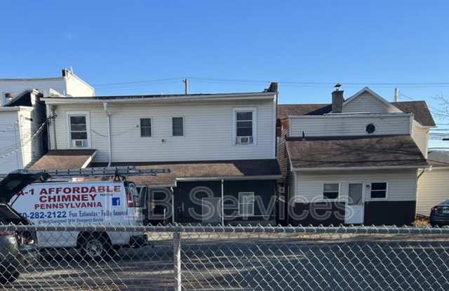 733 Main Street - Rear Gallery 1